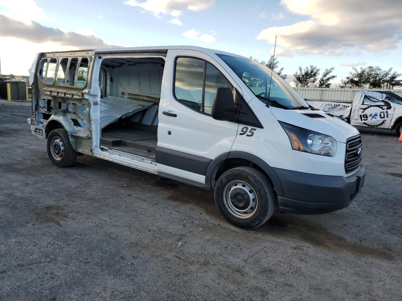 FORD TRANSIT T-150