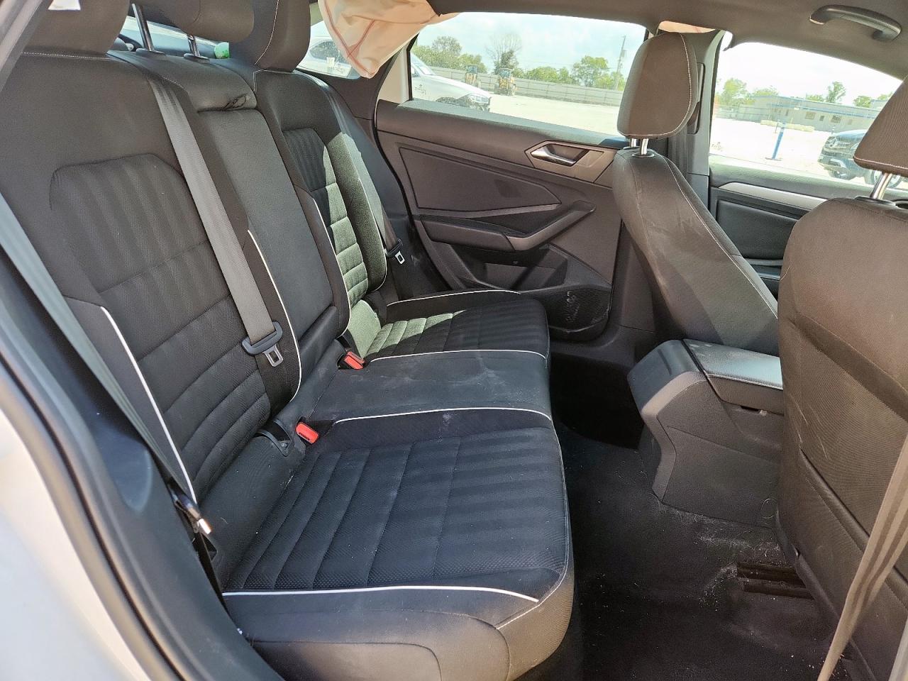 VOLKSWAGEN JETTA SPORT