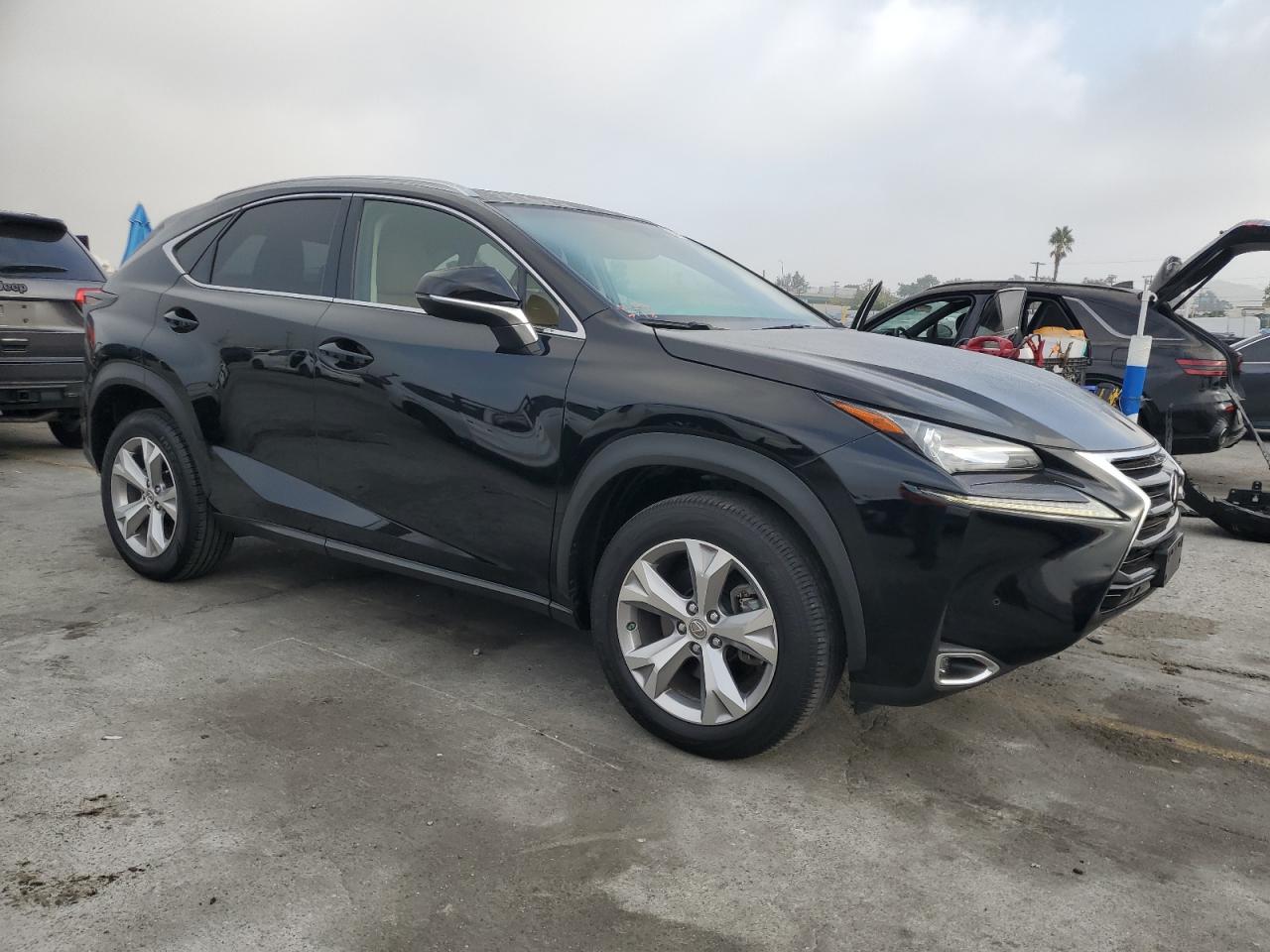 LEXUS NX 200T BASE