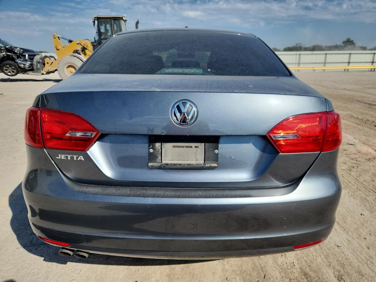 VOLKSWAGEN JETTA BASE