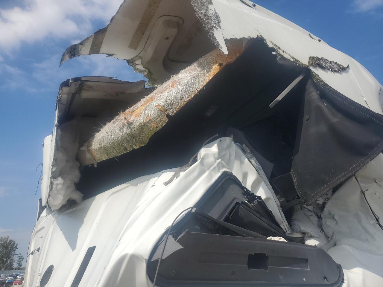 Lot #3278585932 2019 INTERNATIONAL LT625