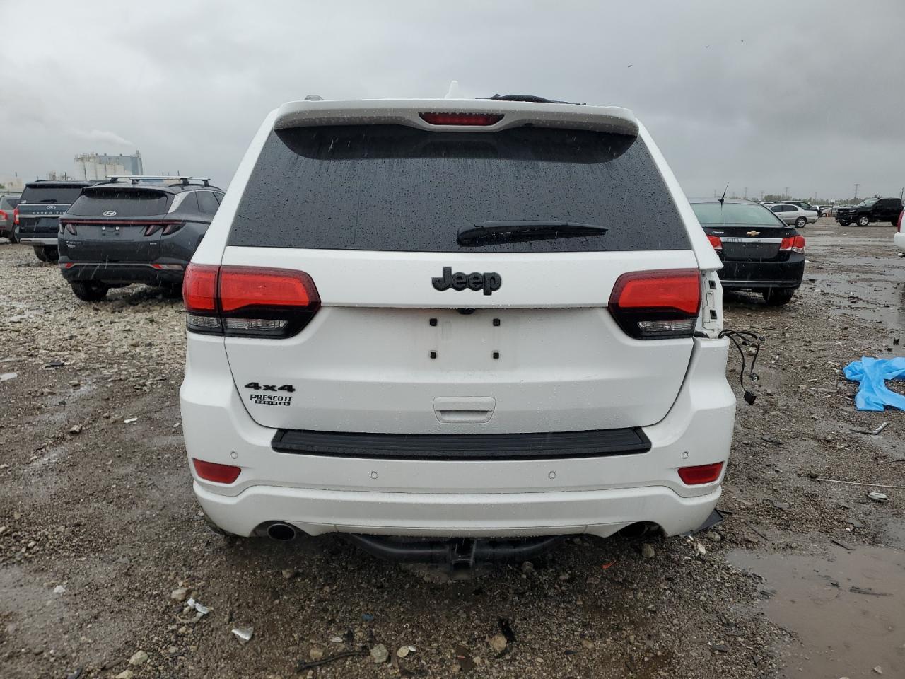 JEEP GRAND CHEROKEE LAREDO