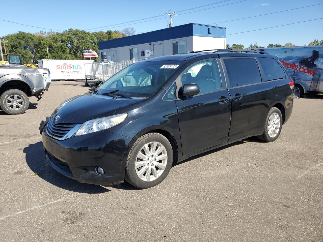 TOYOTA SIENNA XLE