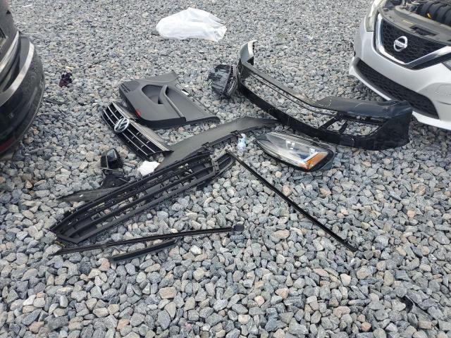 2018 VOLKSWAGEN JETTA S - 3VW2B7AJ3JM242098