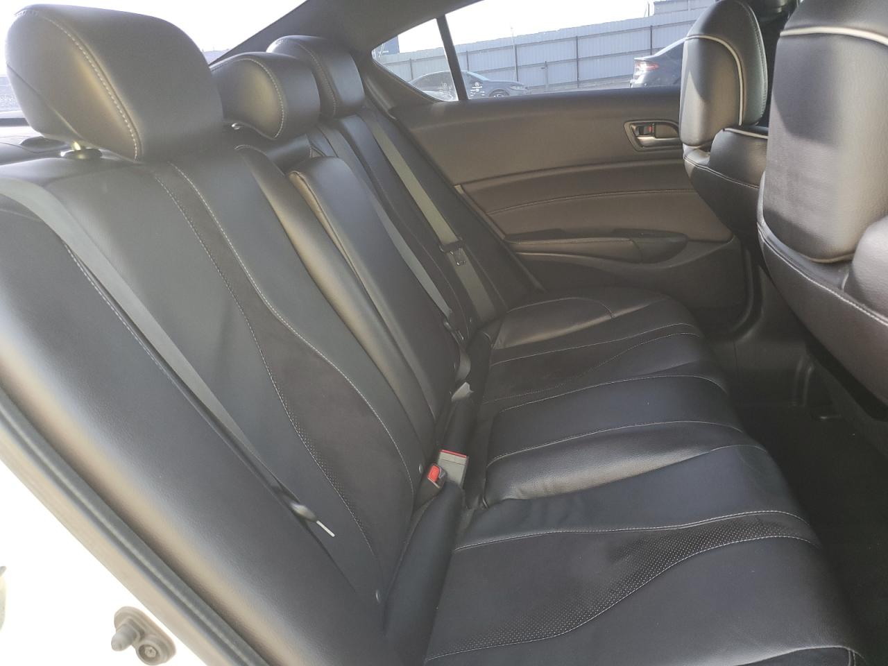 ACURA ILX PREMIUM A-SPEC