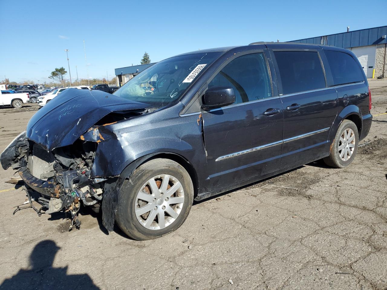 CHRYSLER TOWN & COUNTRY TOURING
