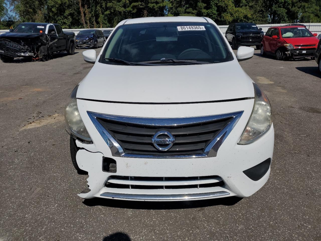 NISSAN VERSA S