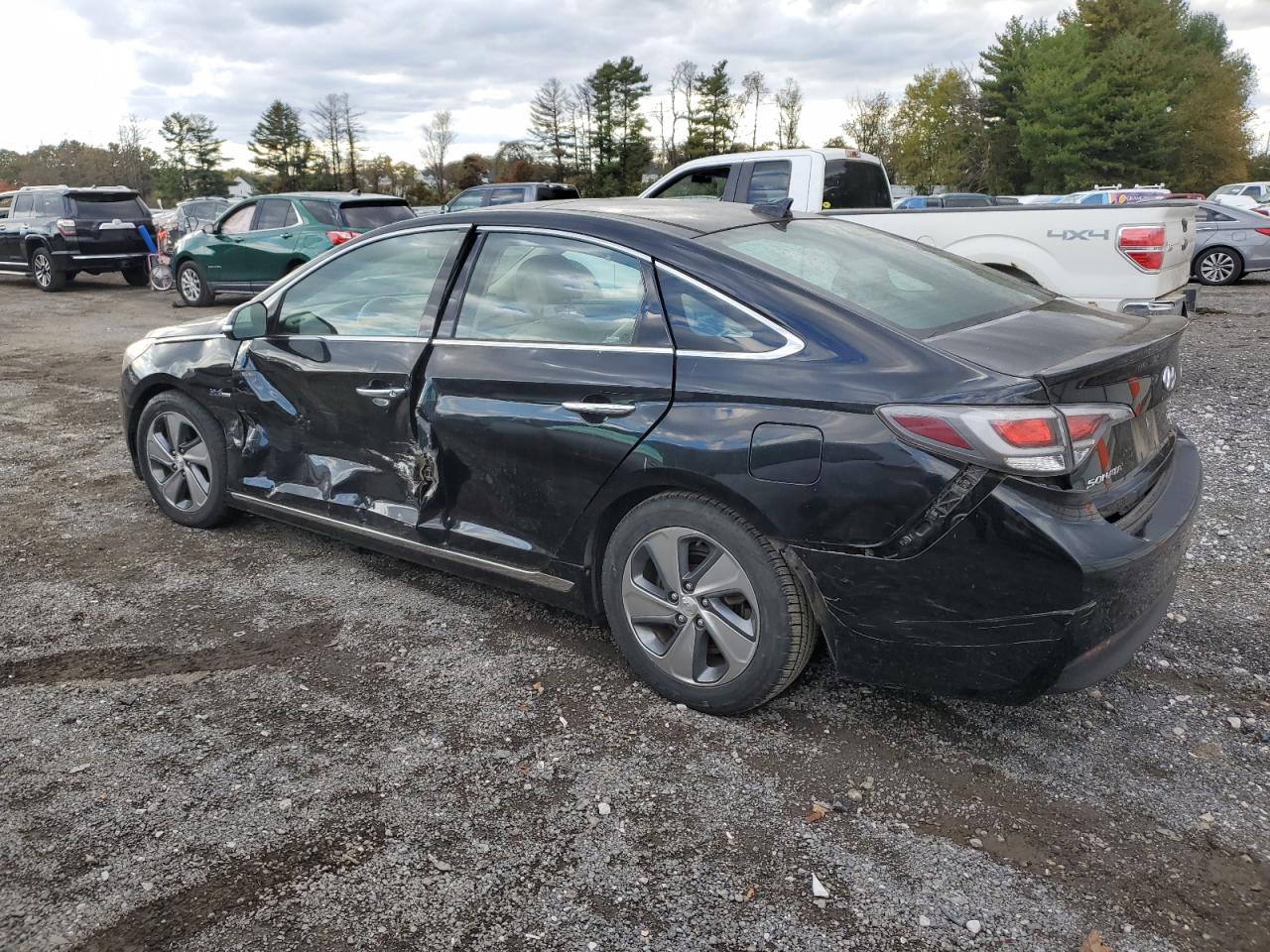 HYUNDAI SONATA HYBRID