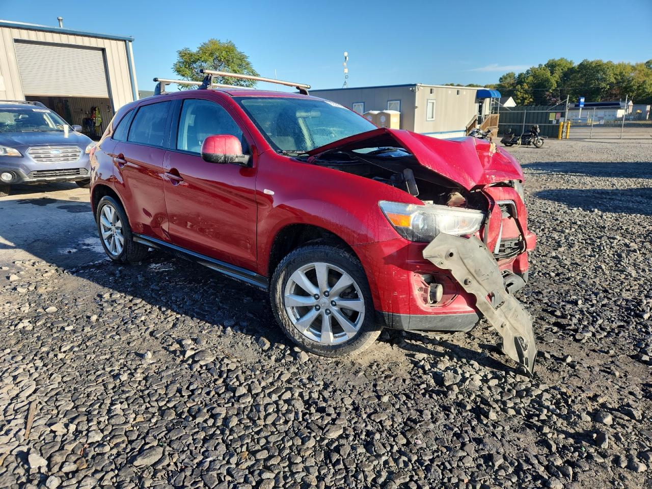 MITSUBISHI OUTLANDER ES