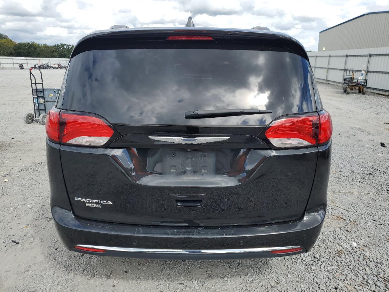 CHRYSLER PACIFICA TOURING PLUS