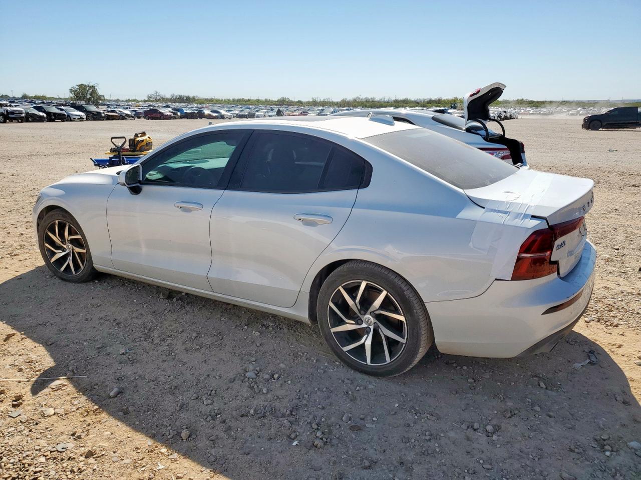 VOLVO S60 T5 MOMENTUM