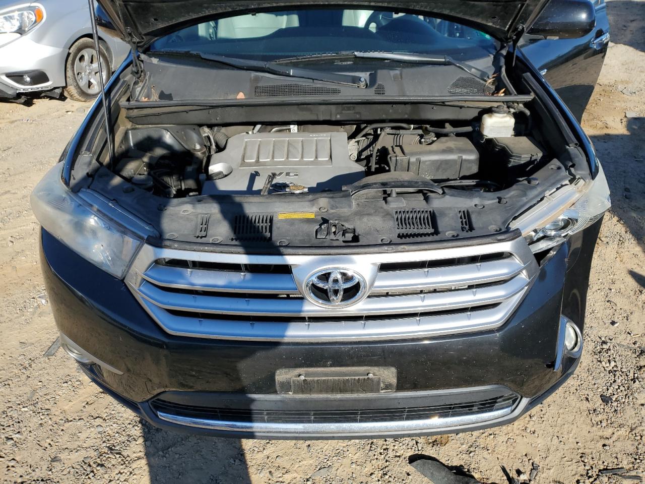 TOYOTA HIGHLANDER LIMITED