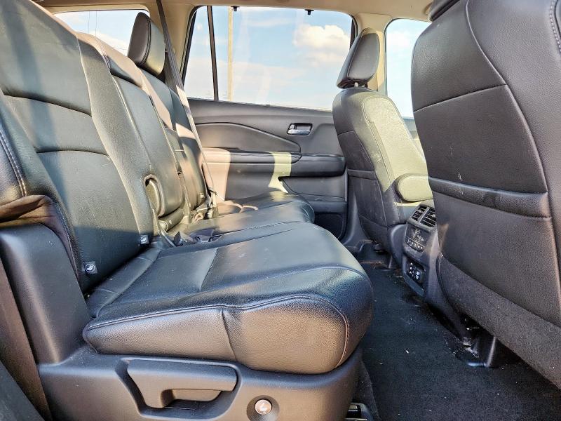 2016 HONDA PILOT TOUR 5FNYF5H94GB003318