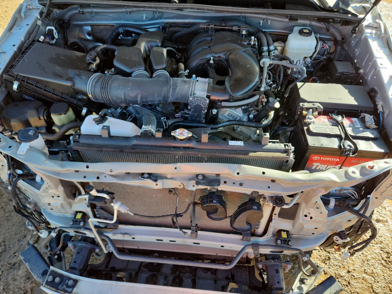 TOYOTA 4RUNNER SR5/SR5 PREMIUM