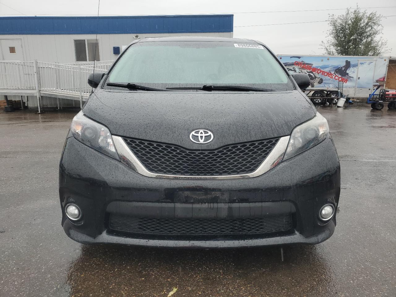 TOYOTA SIENNA SPORT