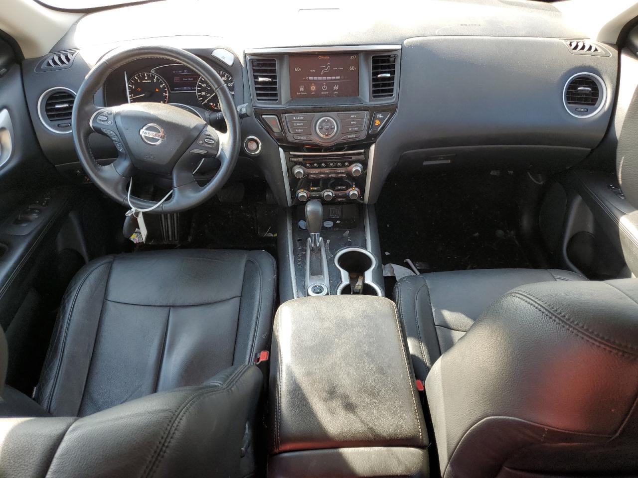 NISSAN PATHFINDER SV