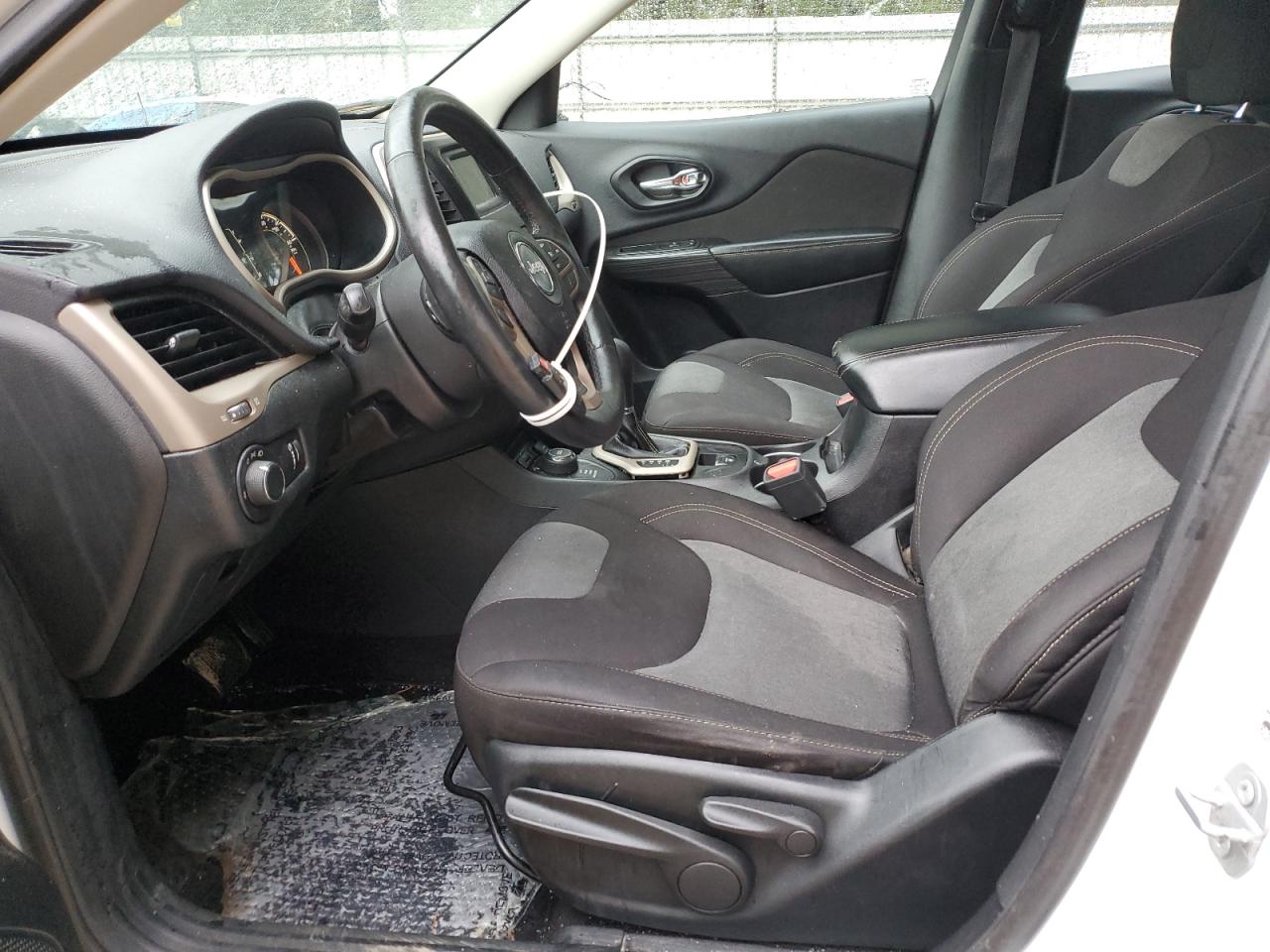 JEEP GRAND CHEROKEE SPORT