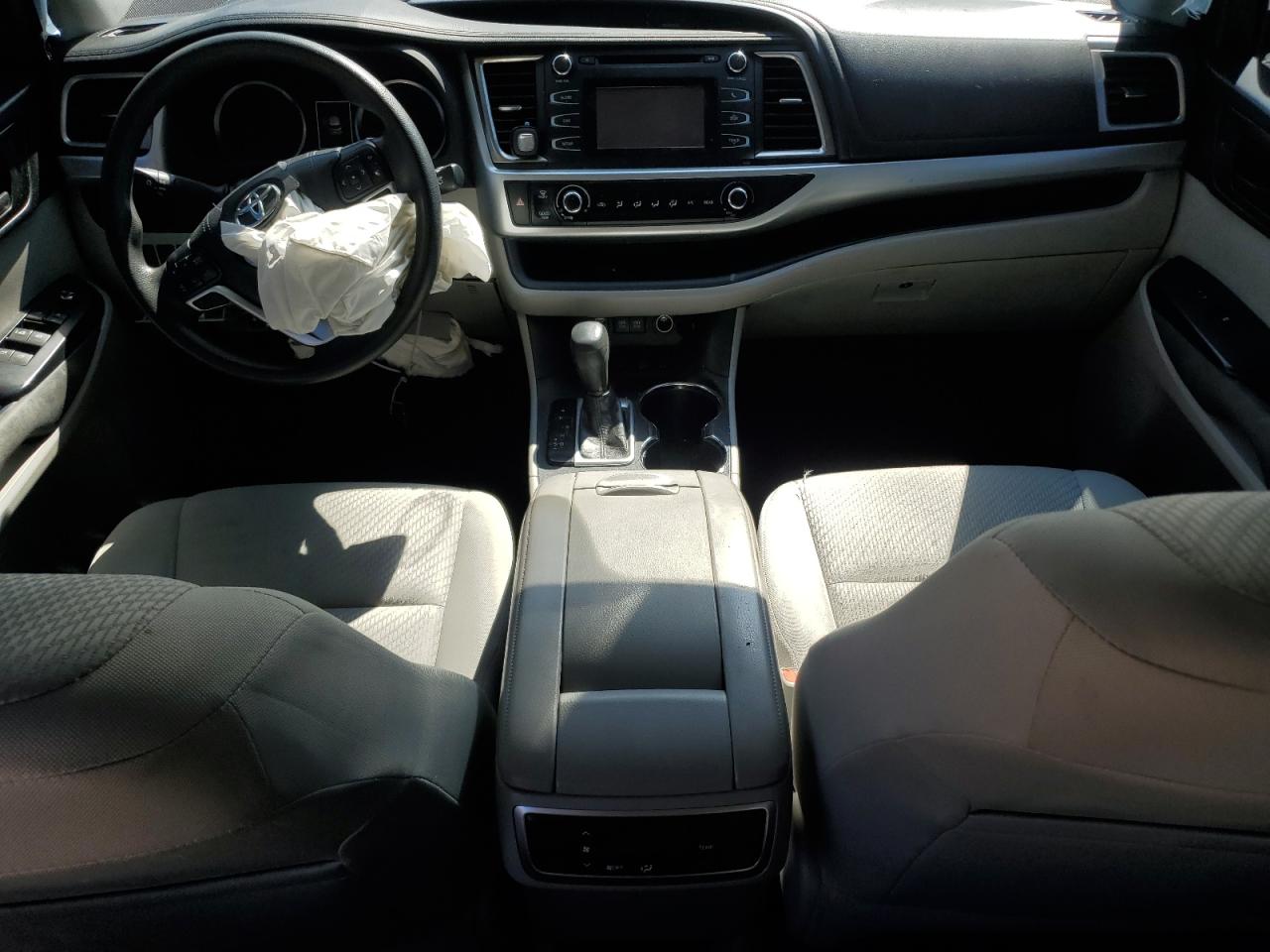 TOYOTA HIGHLANDER LE