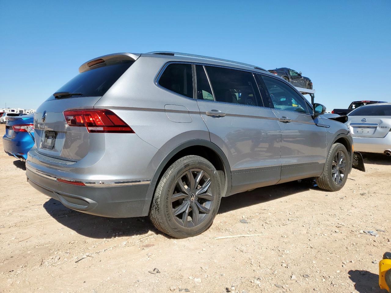 VOLKSWAGEN TIGUAN SE