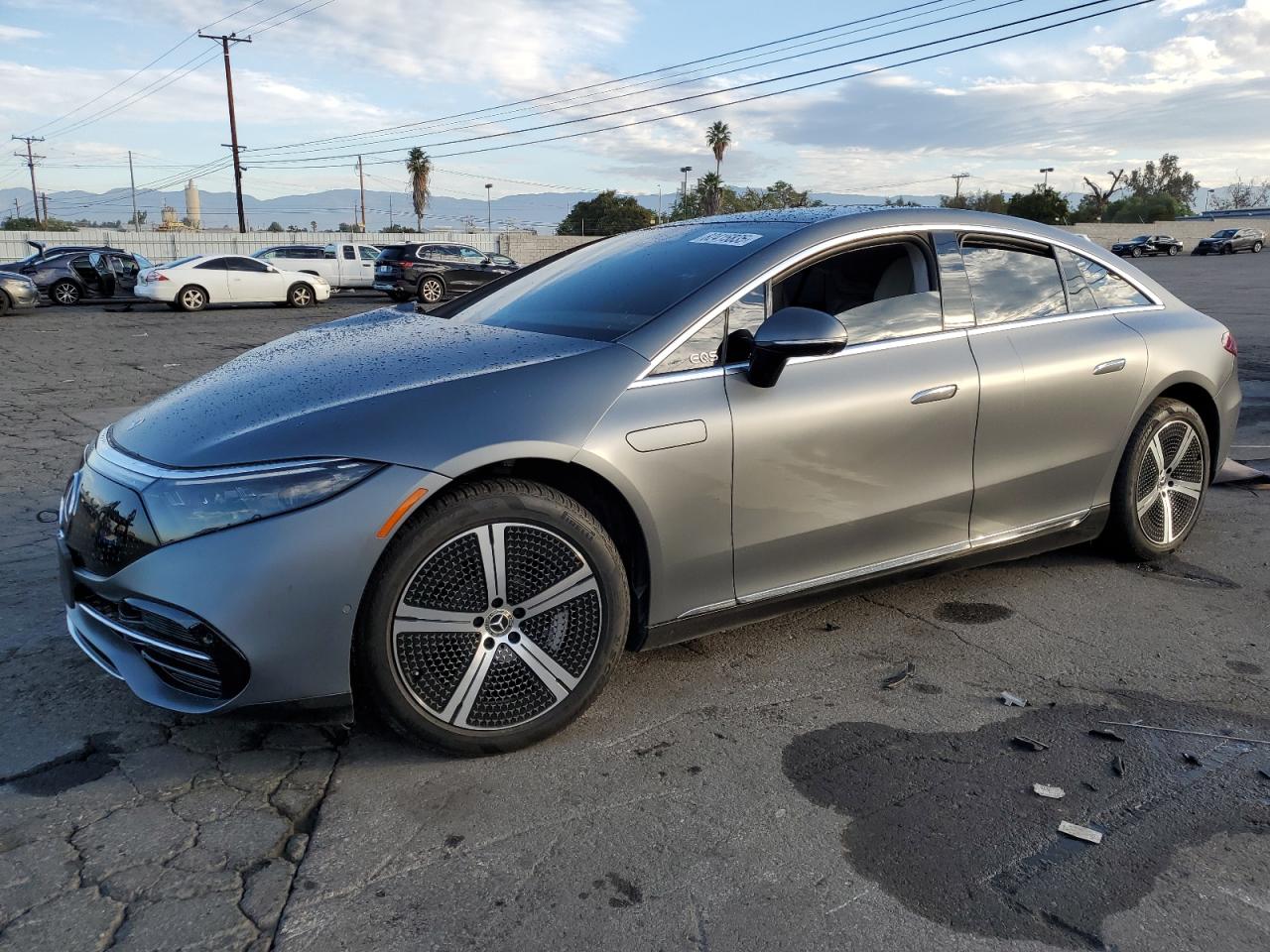 MERCEDES-BENZ EQS 450+