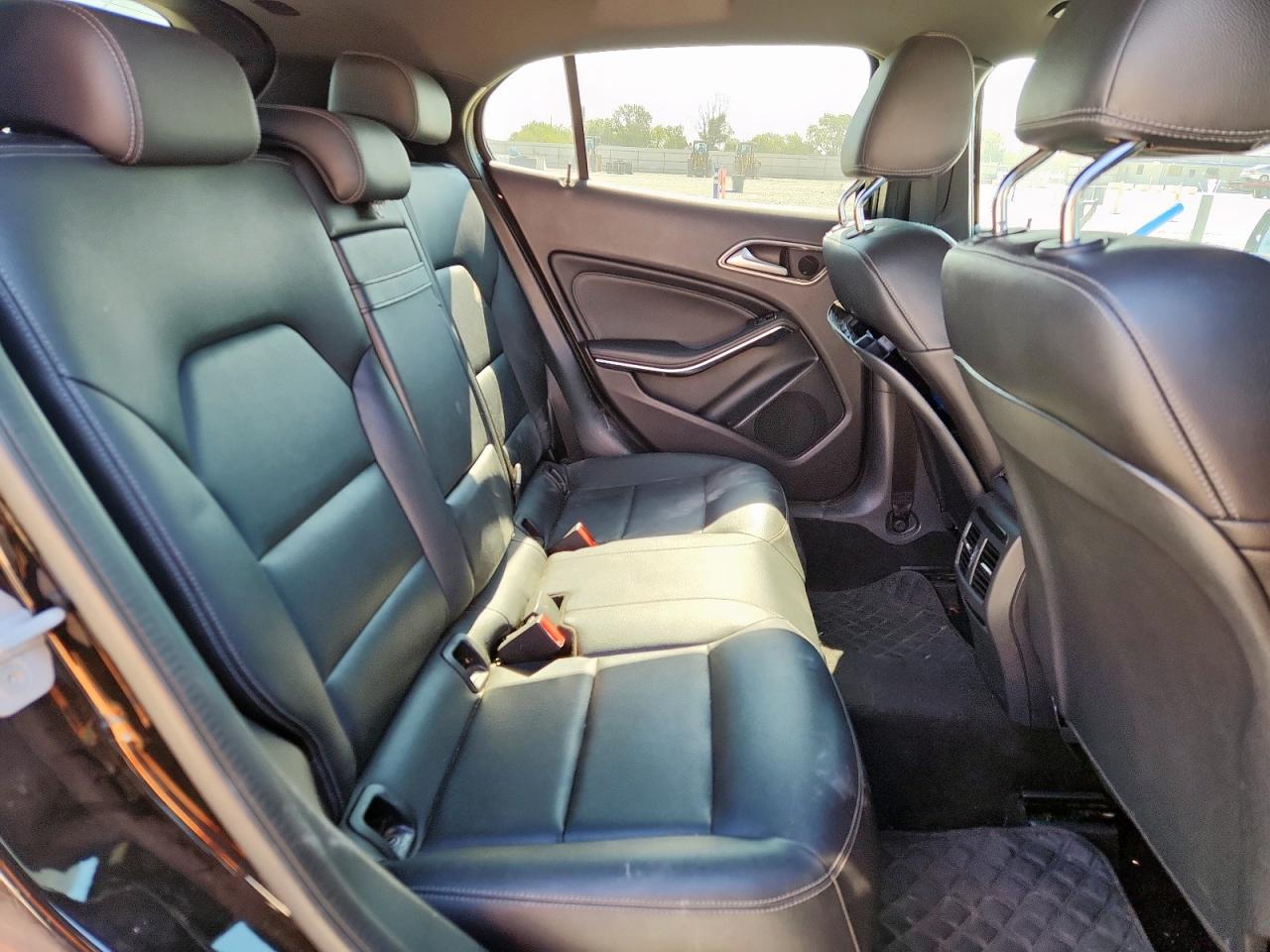 MERCEDES-BENZ GLA-CLASS 250