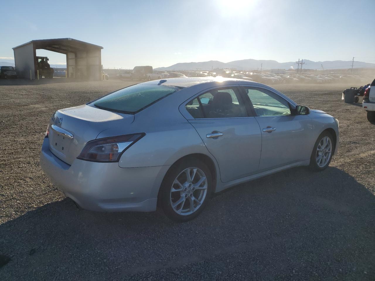 NISSAN MAXIMA S