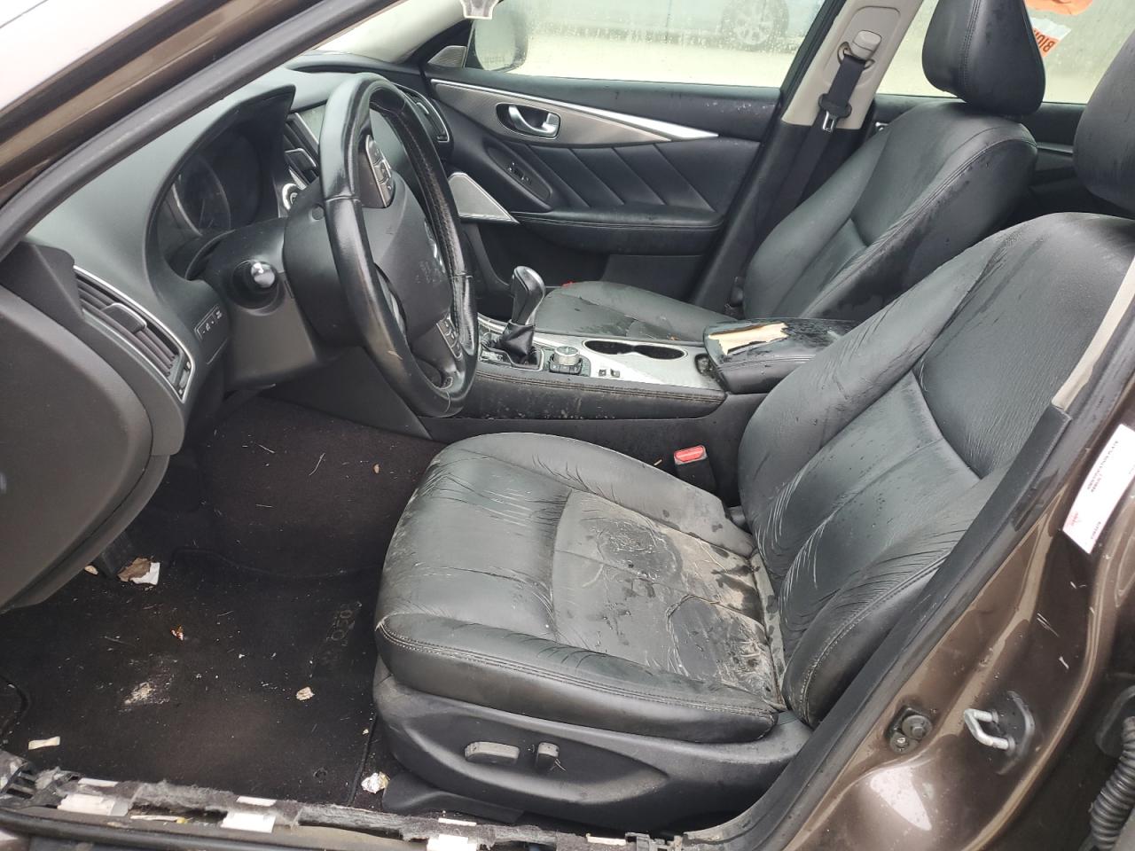 INFINITI Q50 PREMIUM