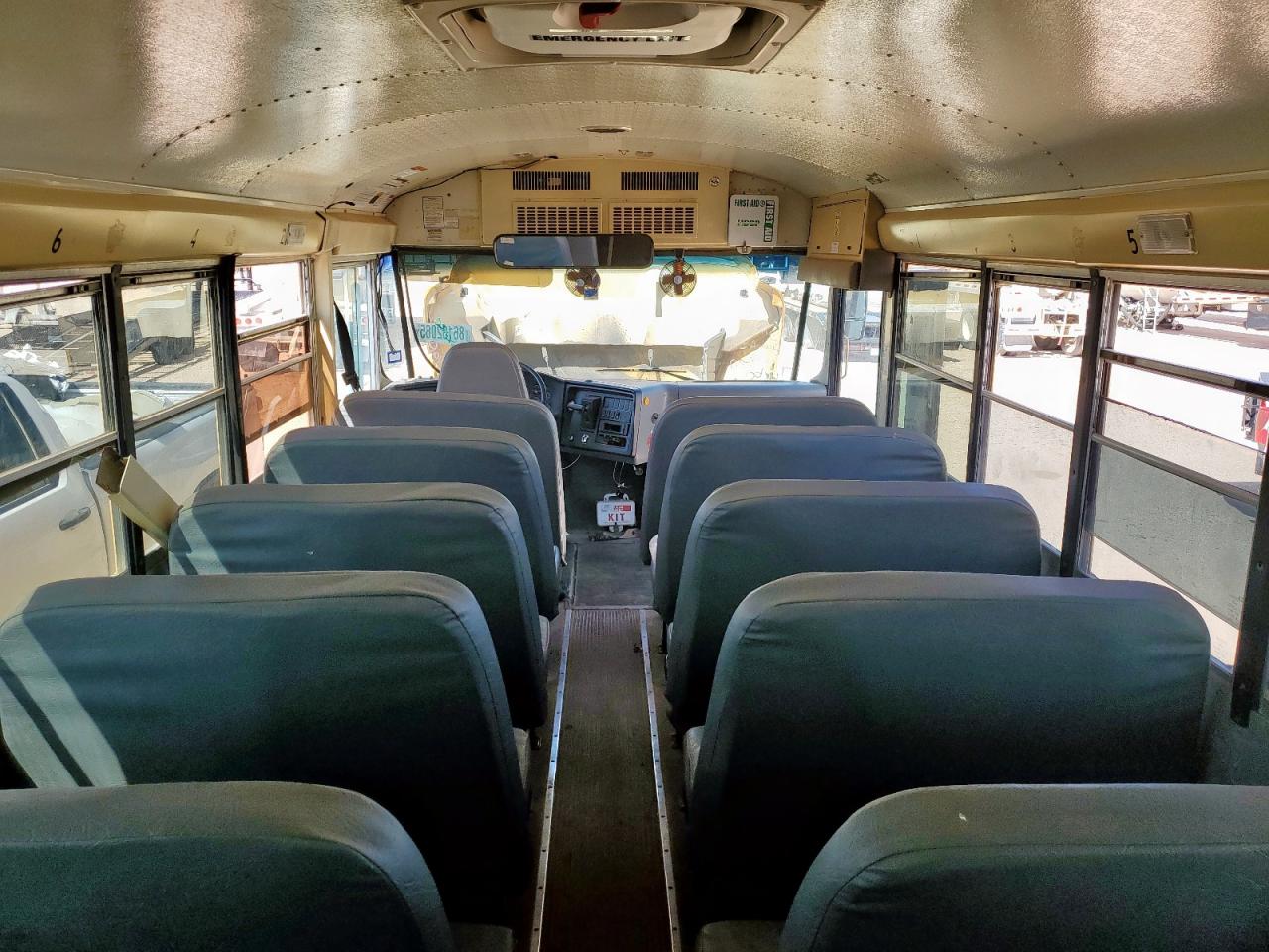 Lot #3305403313 2010 IC CORPORATION 3000 CE