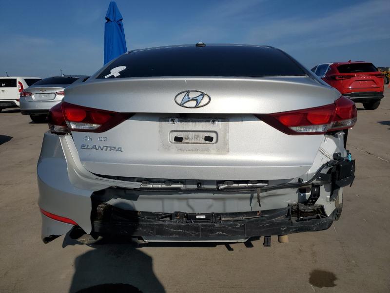 2018 HYUNDAI ELANTRA SE - 5NPD84LF1JH343390