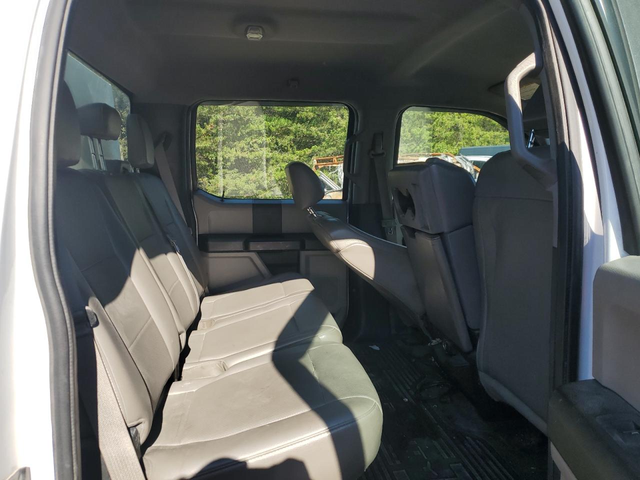 FORD F-550 SUPER DUTY