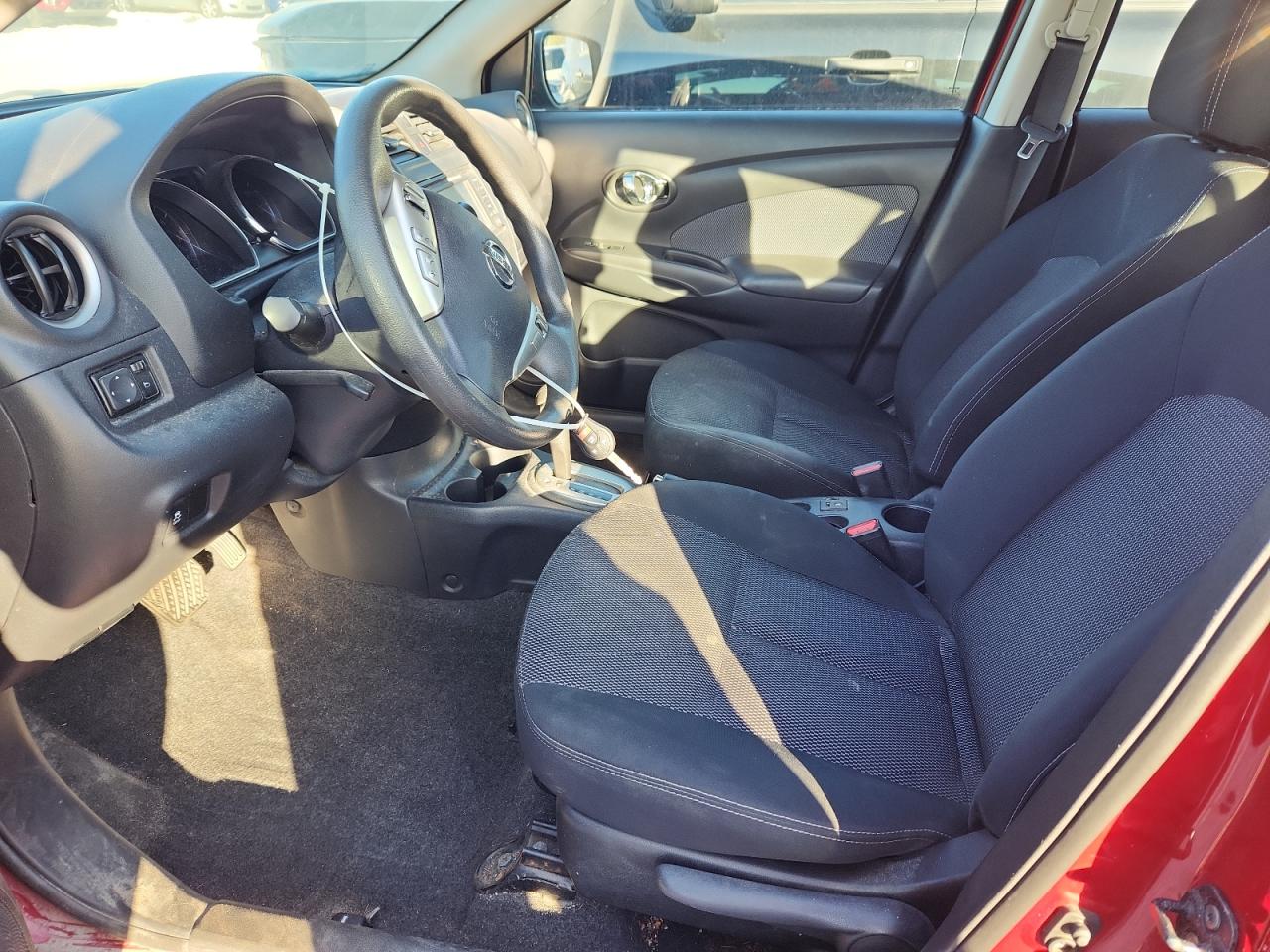 NISSAN VERSA S