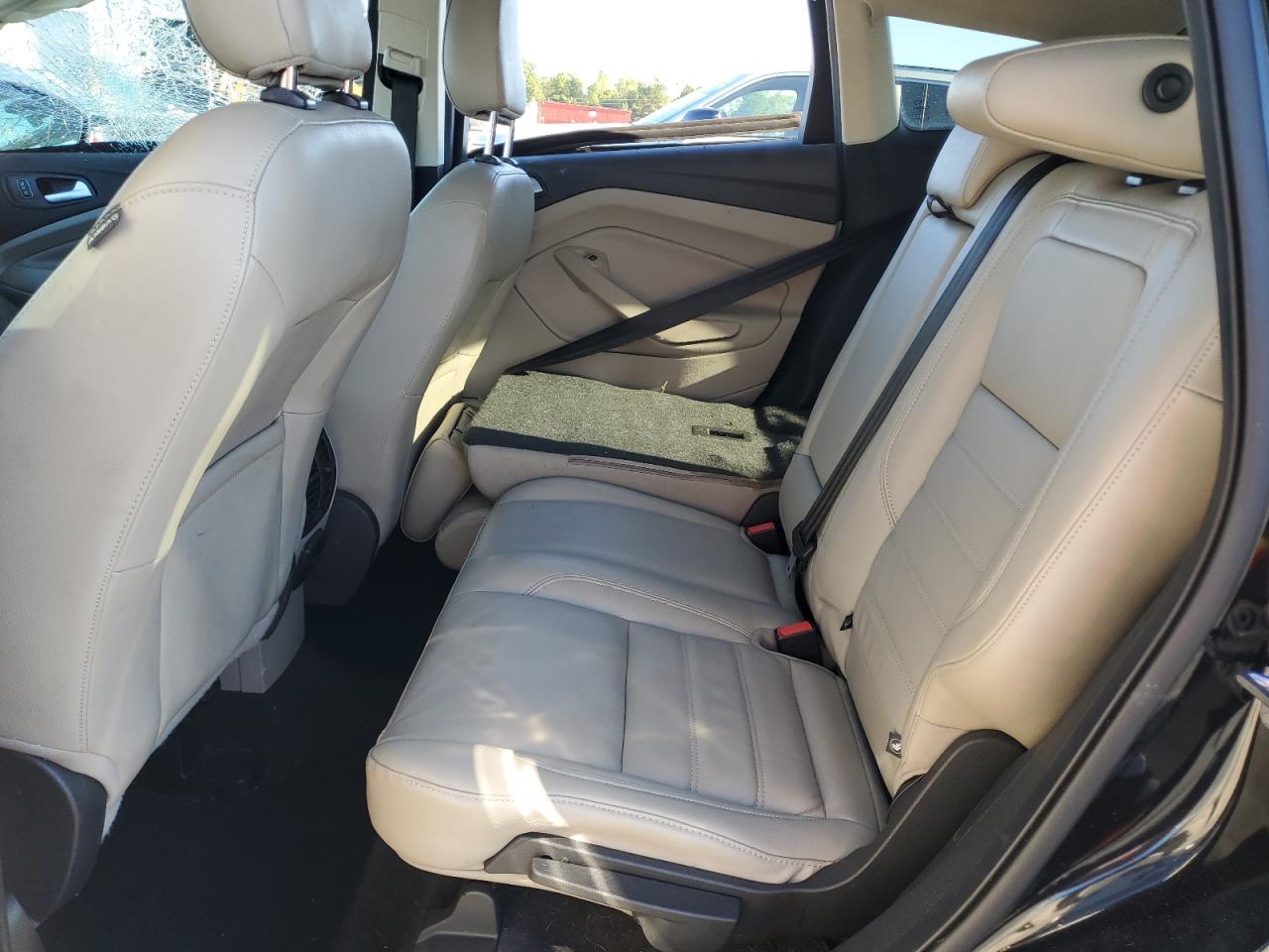 FORD ESCAPE TITANIUM