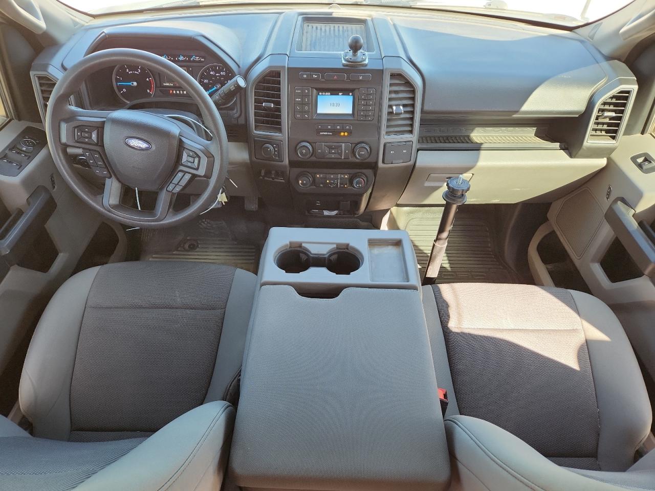 FORD F-550 SUPER DUTY