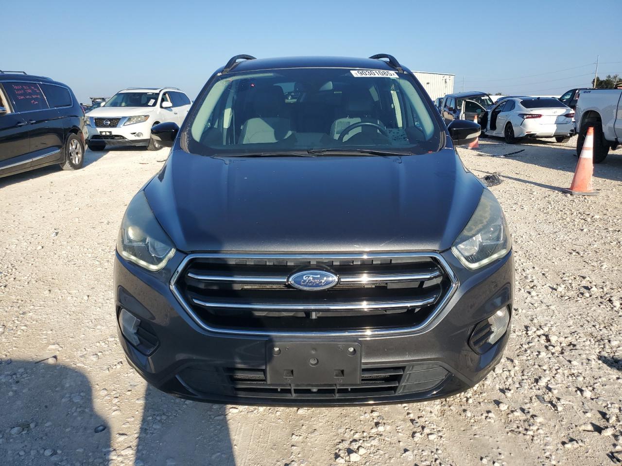 FORD ESCAPE TITANIUM