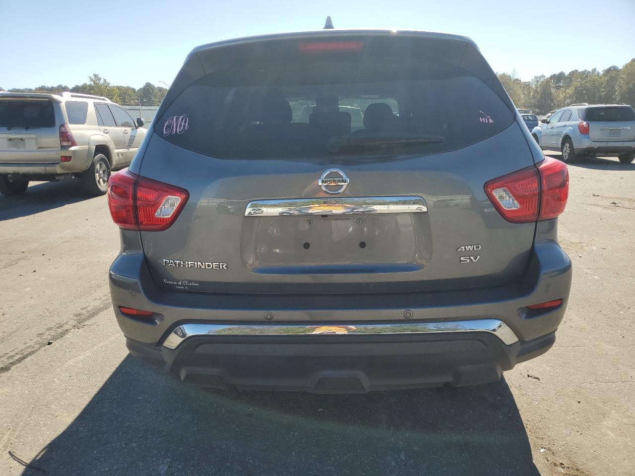 NISSAN PATHFINDER SV