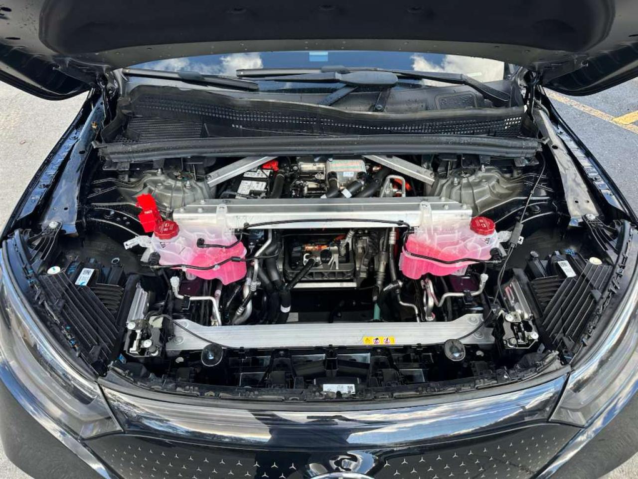 MERCEDES-BENZ EQE SUV 350+