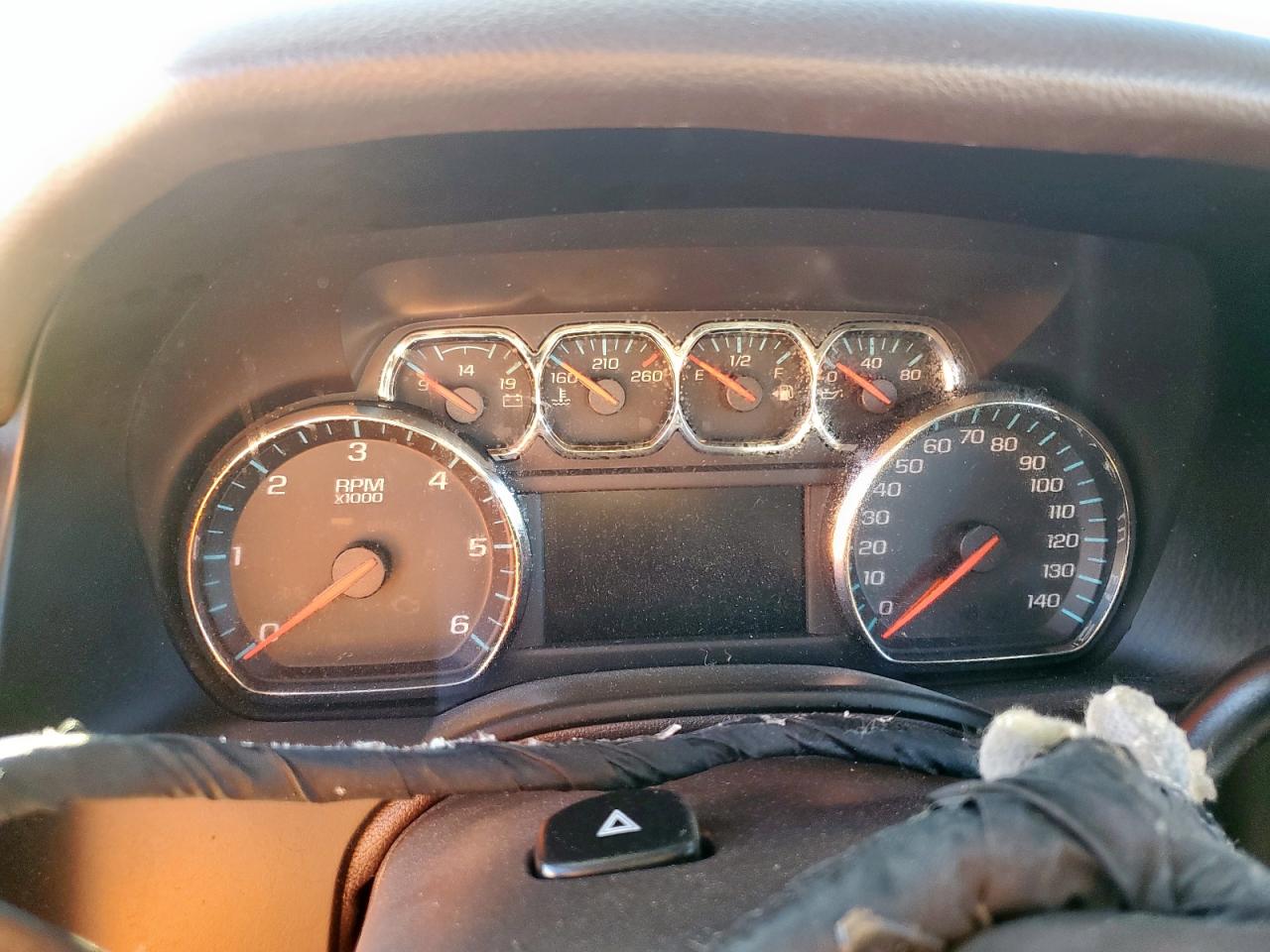 CHEVROLET SUBURBAN C1500 LT