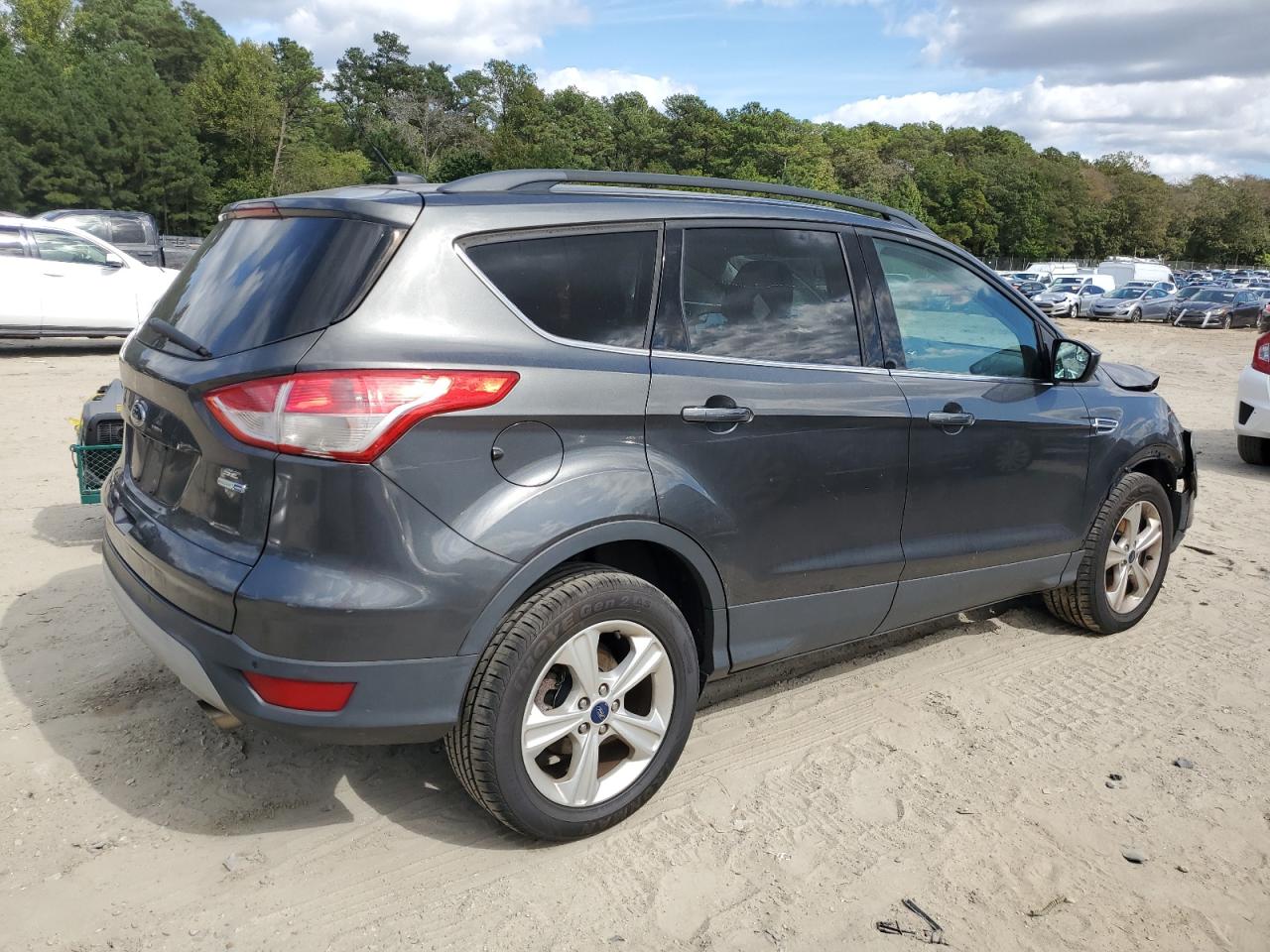 FORD ESCAPE SE