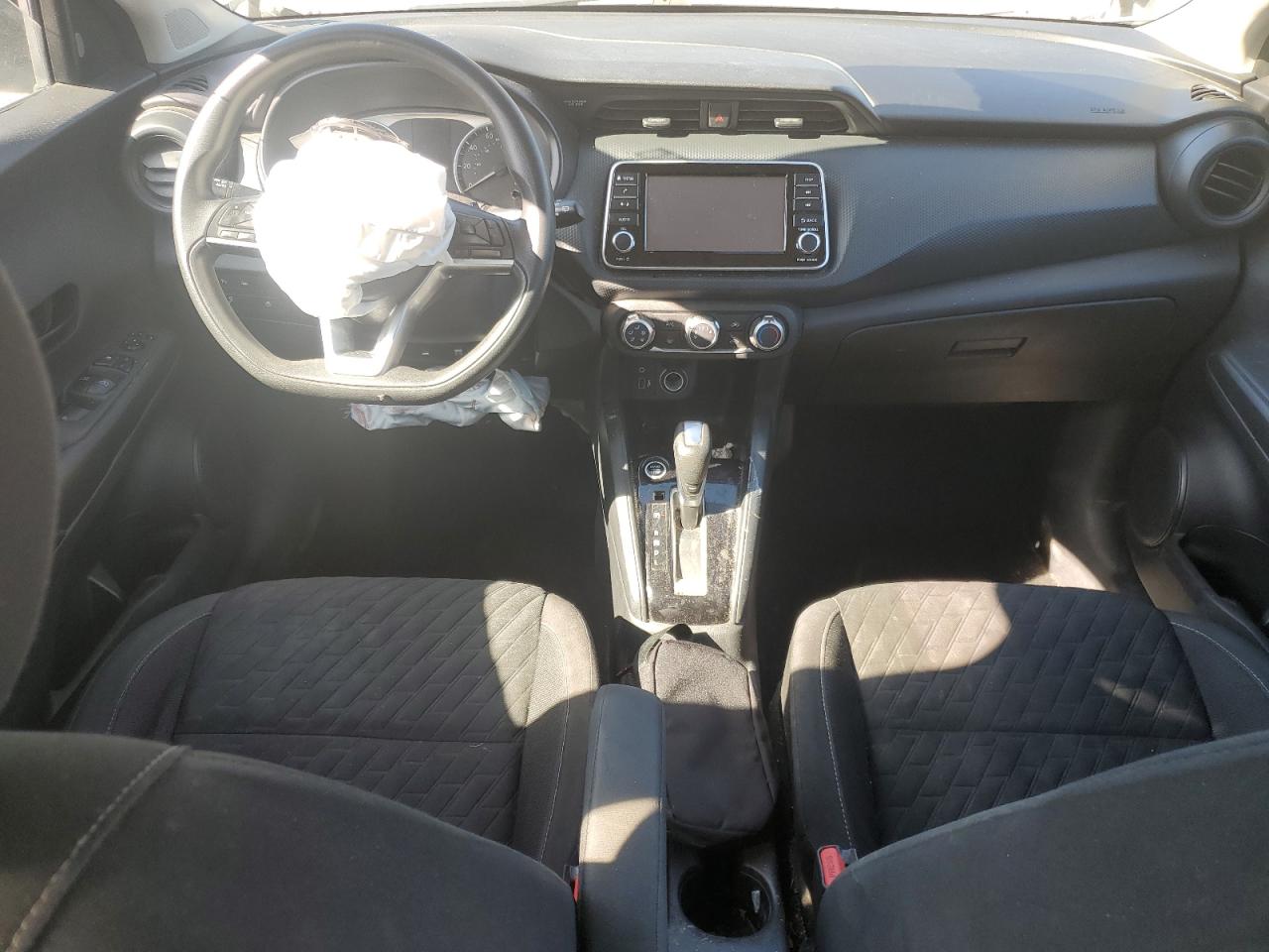 Lot #3301801330 2021 NISSAN KICKS S