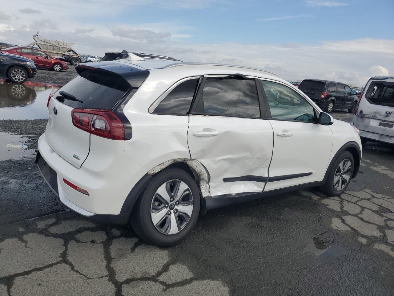 KIA NIRO EX