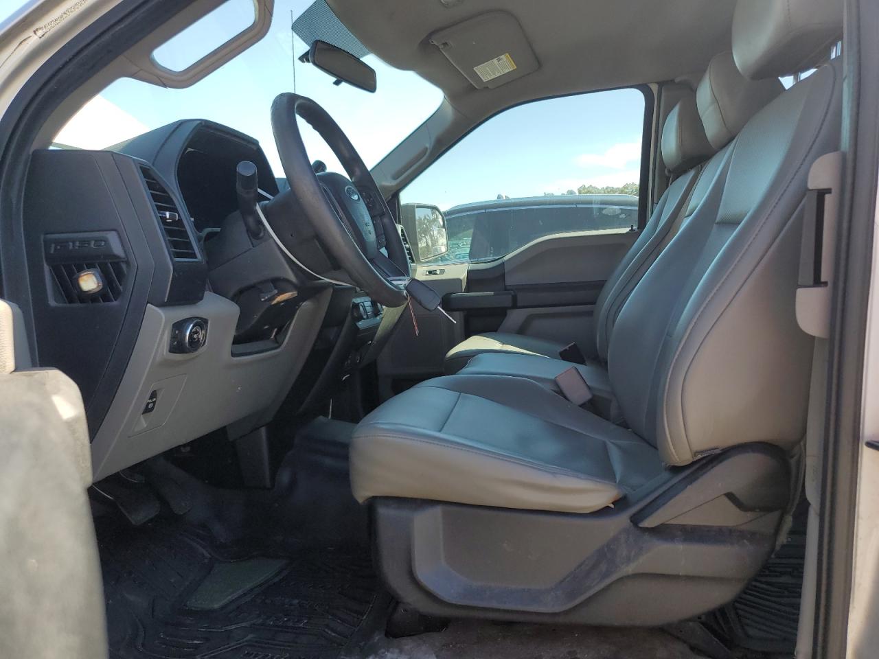 FORD F-150 SUPER CAB