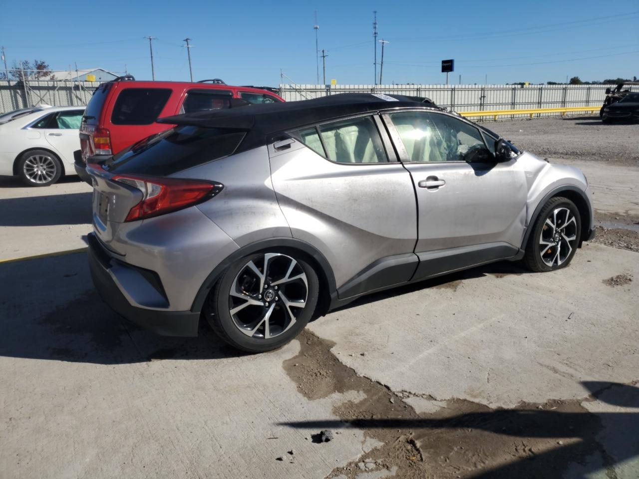 TOYOTA C-HR XLE