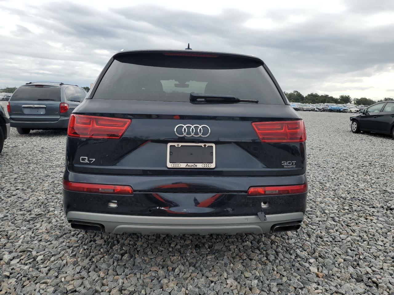 AUDI Q7 PREMIUM PLUS
