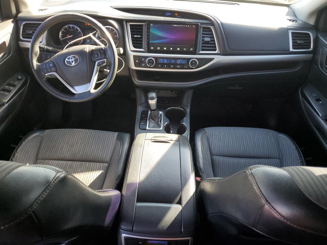 TOYOTA HIGHLANDER LE