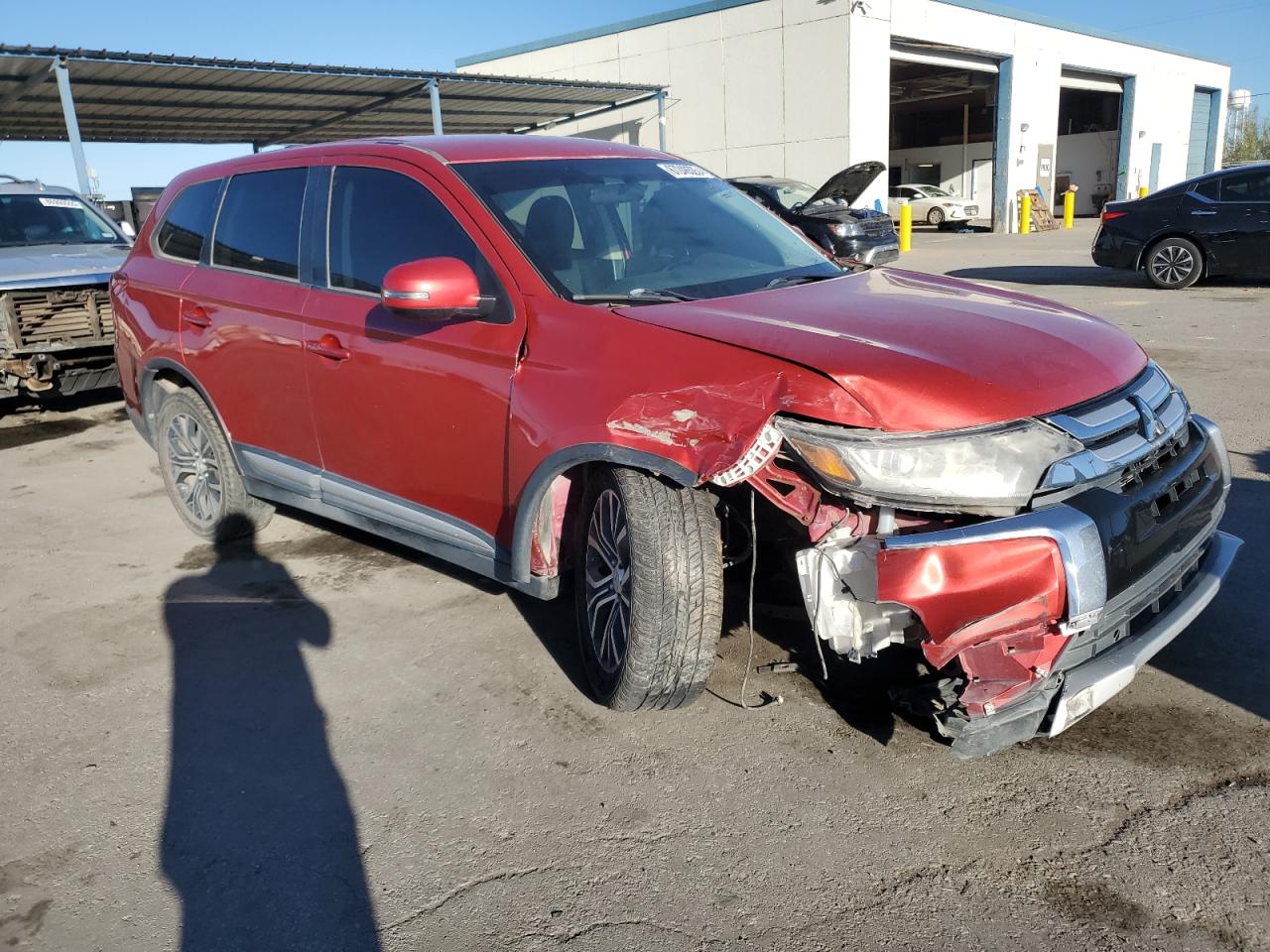 MITSUBISHI OUTLANDER SE