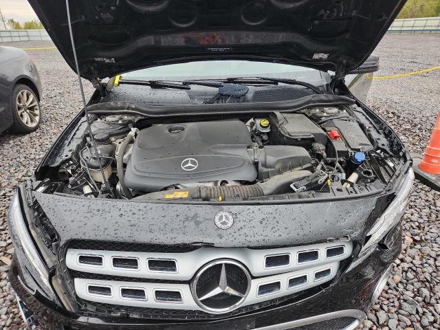 2018 MERCEDES-BENZ GLA 250 4M WDCTG4GB6JJ490814