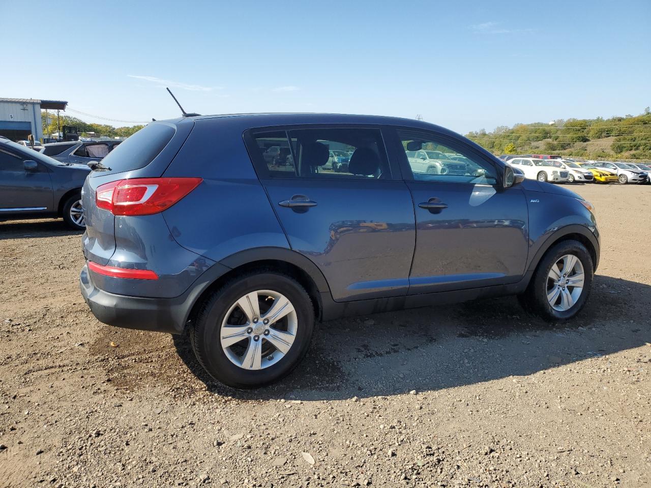 KIA SPORTAGE LX