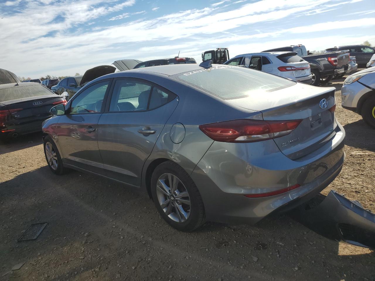 HYUNDAI ELANTRA SE
