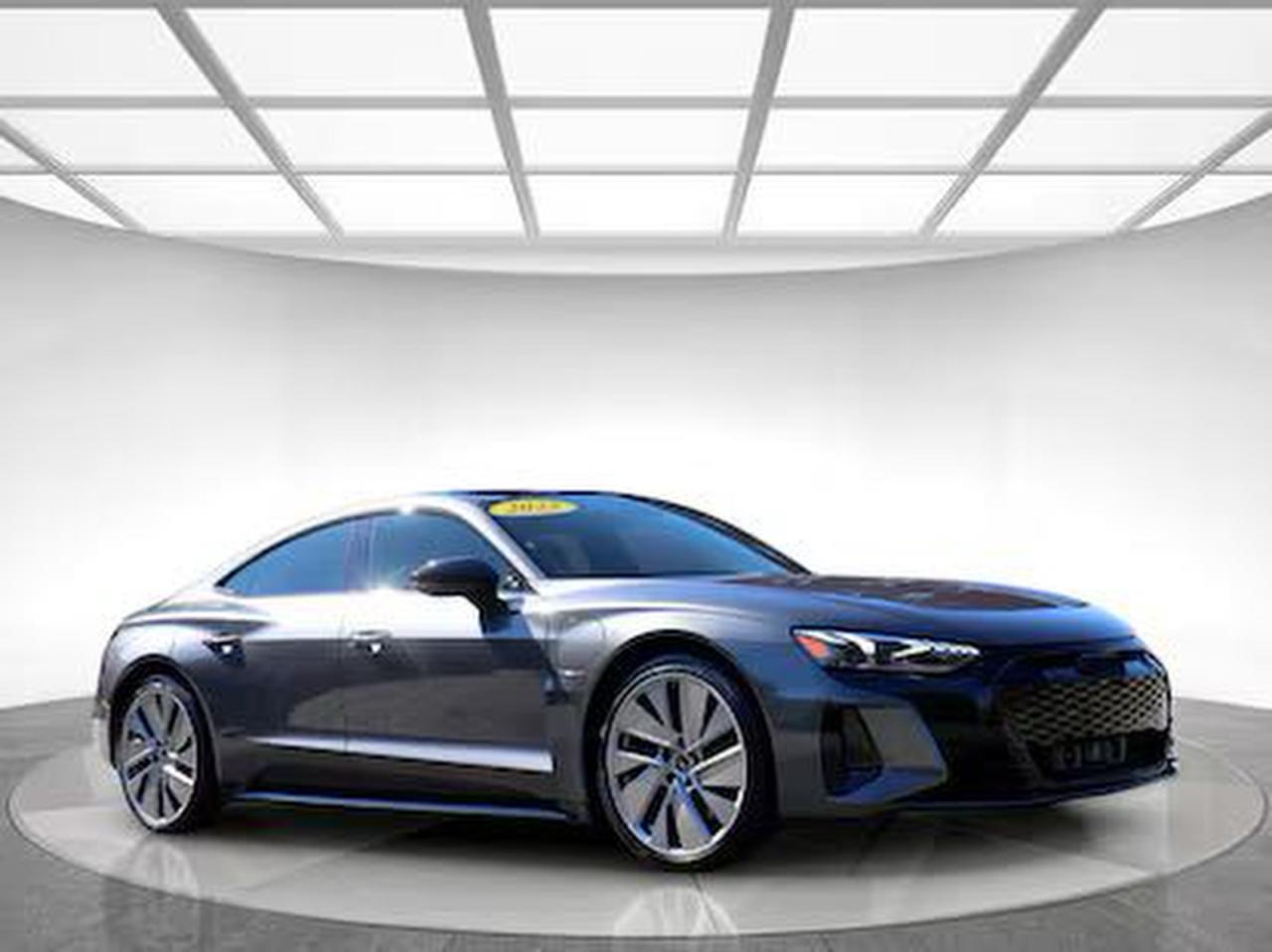 AUDI E-TRON PRESTIGE