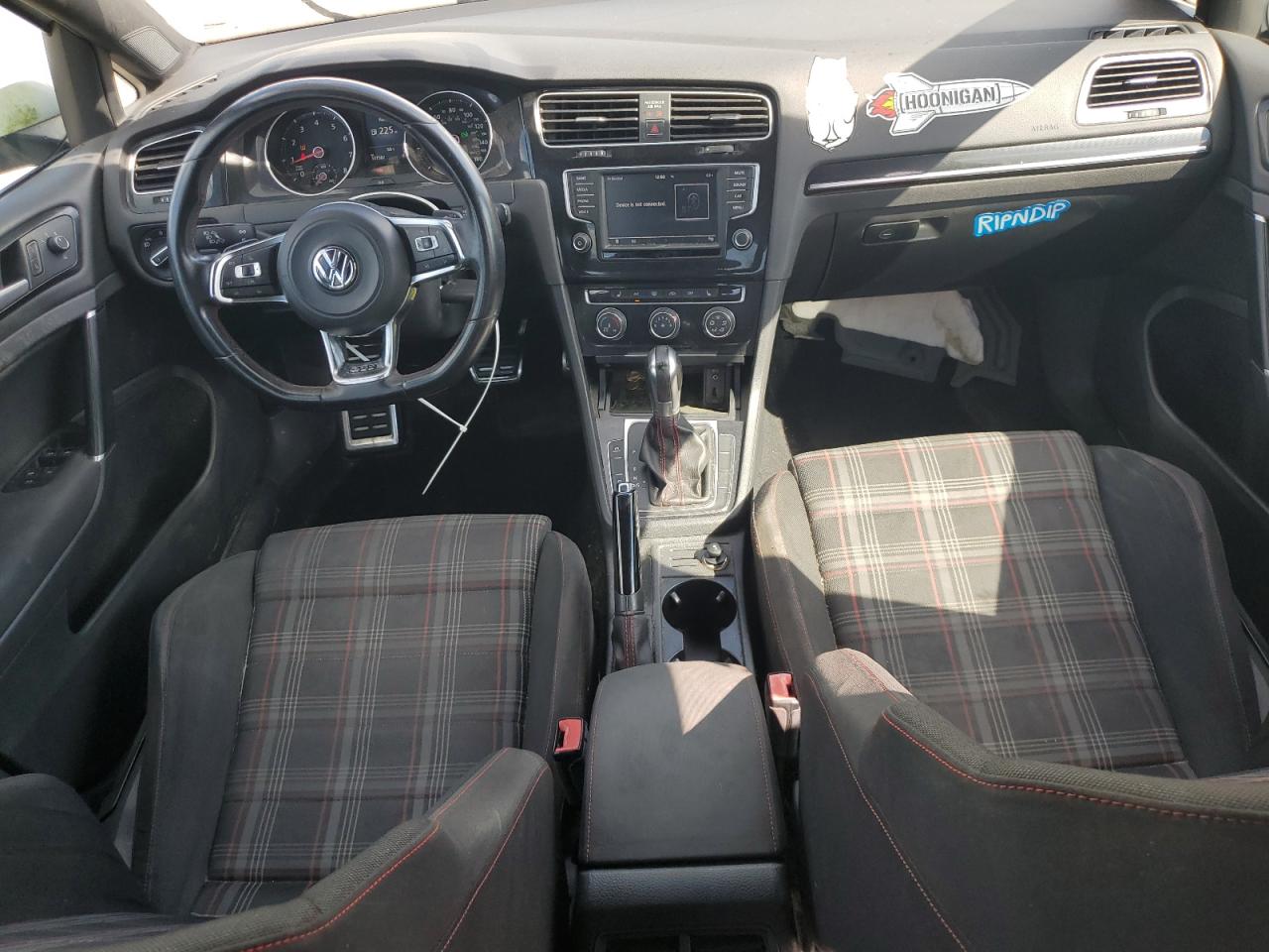 VOLKSWAGEN GOLF GTI S/SE